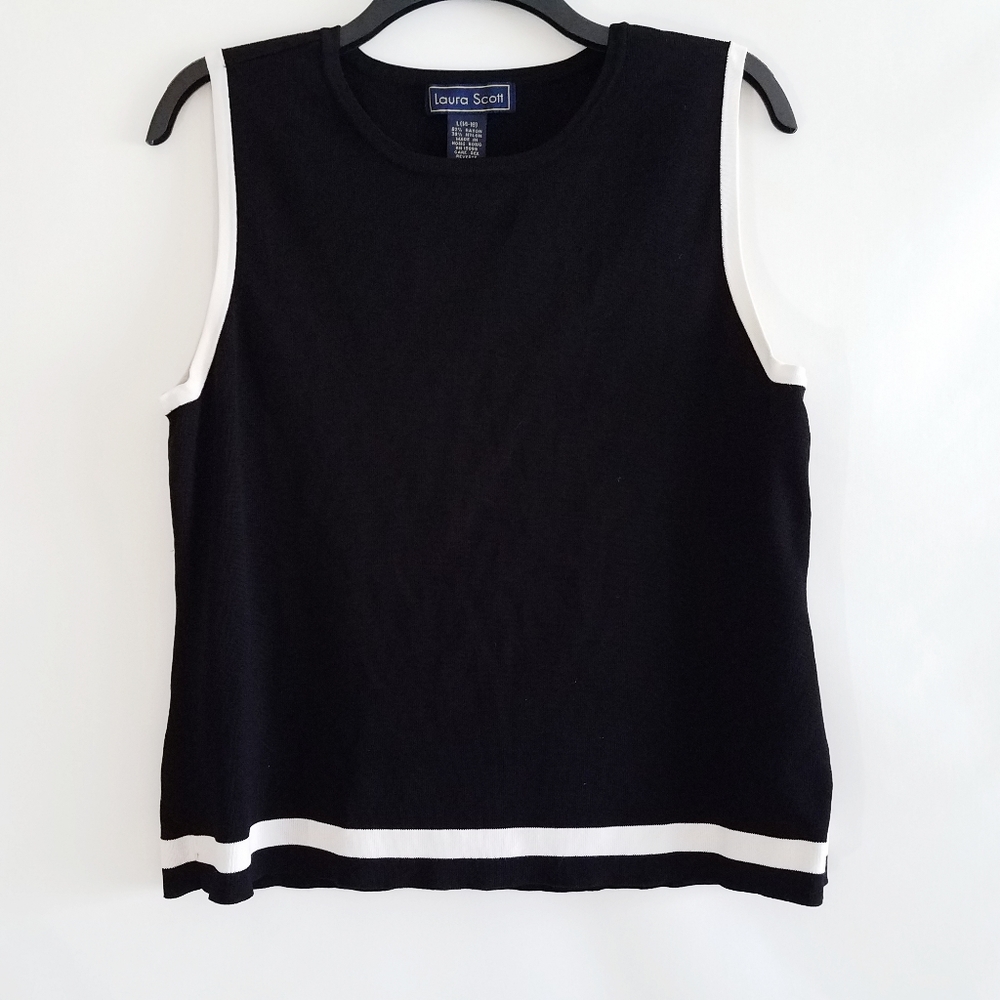 🌺Laura Scott Sleeveless Knit Black and White Top